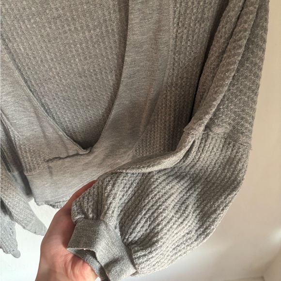 Free People We The Free Thermal Cropped Top with open back in size small - Picture 9 of 9